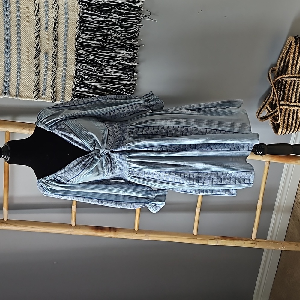 Nostalgia 3/4 Keyhole dress